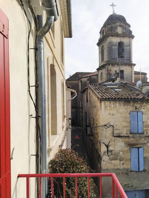 Bel Appartement Au Coeur De La Cite Medievale Sommieres Bagian luar foto