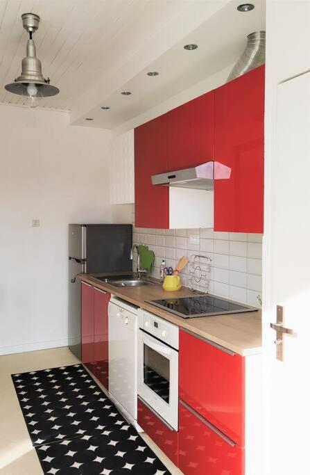 Bel Appartement Au Coeur De La Cite Medievale Sommieres Bagian luar foto