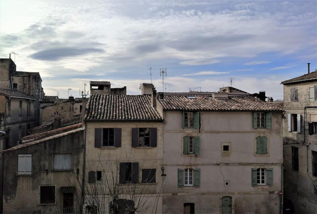 Bel Appartement Au Coeur De La Cite Medievale Sommieres Bagian luar foto