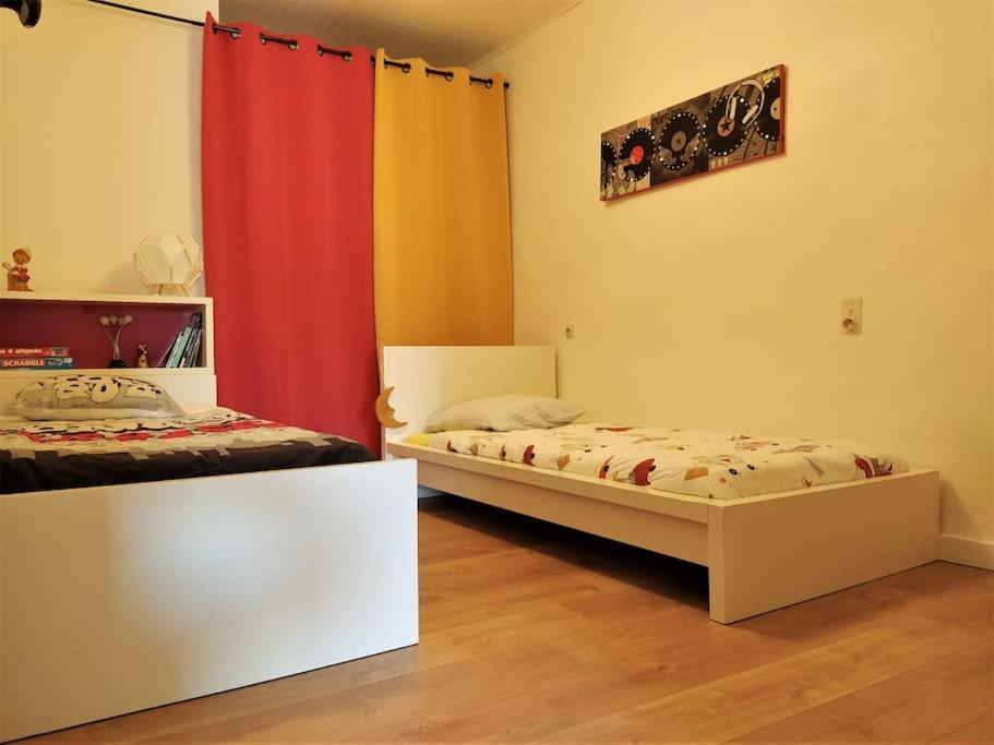 Bel Appartement Au Coeur De La Cite Medievale Sommieres Bagian luar foto